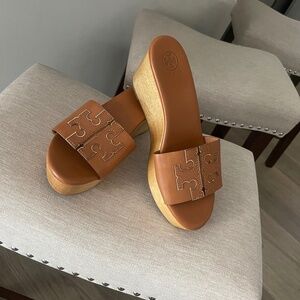 Tory burch Women's Ines Wedge Platform Slide Sandals ***NEVER WORN***